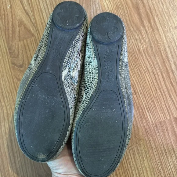 Lucky Brand flats - Picture 2 of 3